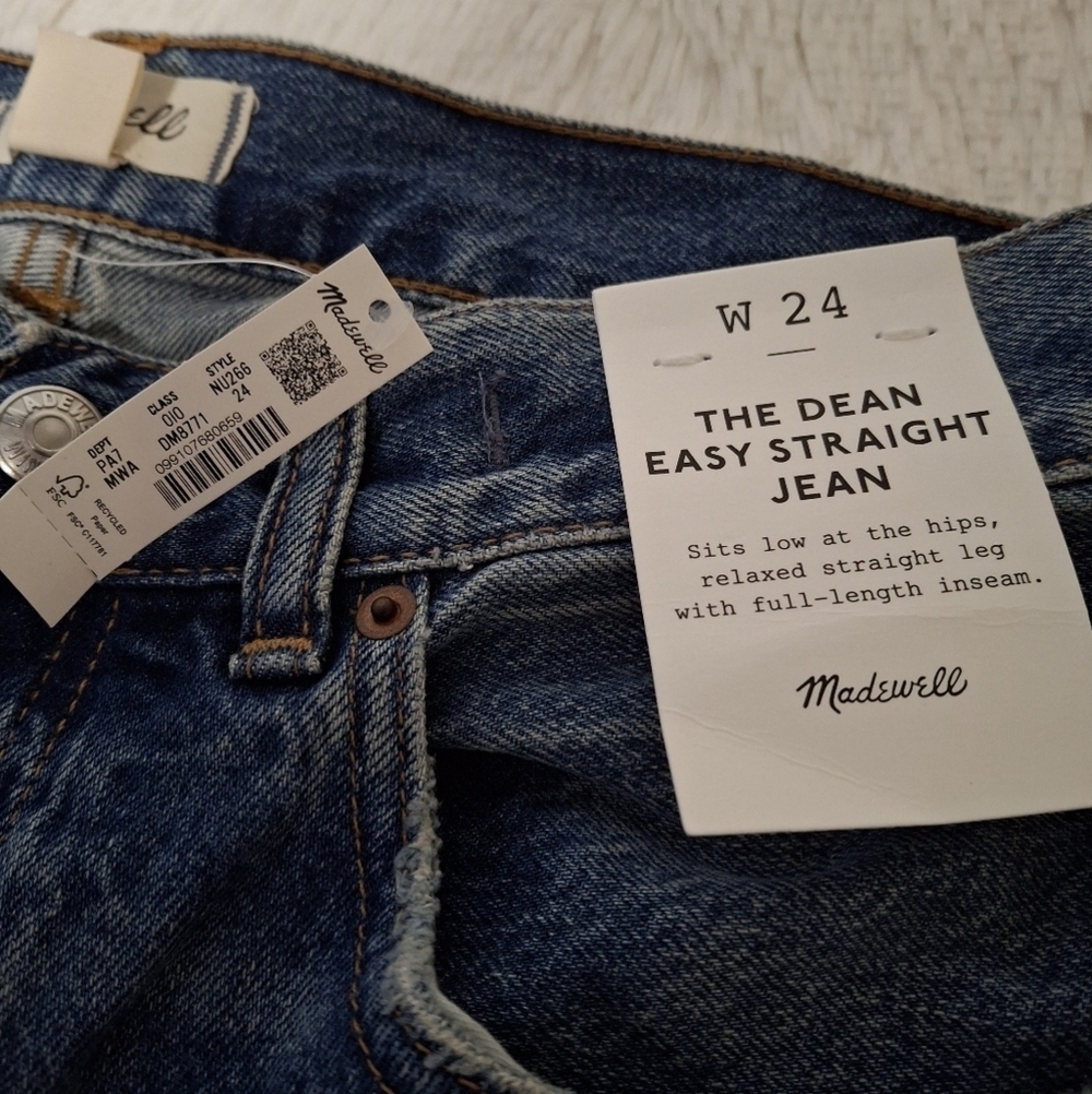 Madewell The Dean Easy Straight Jean - Picture 5 of 8